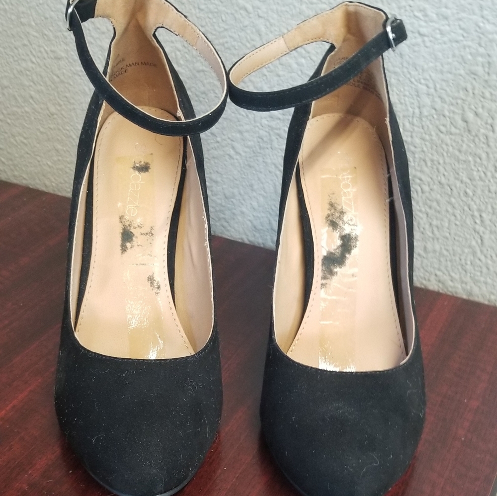 Shoe Dazzle Jarenae Chunky Heels